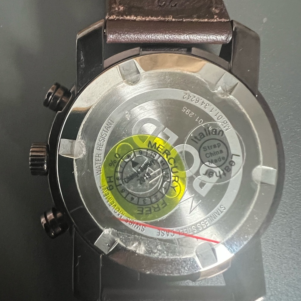 Movado Bold watch brand new- a great gift - Picture 5 of 7